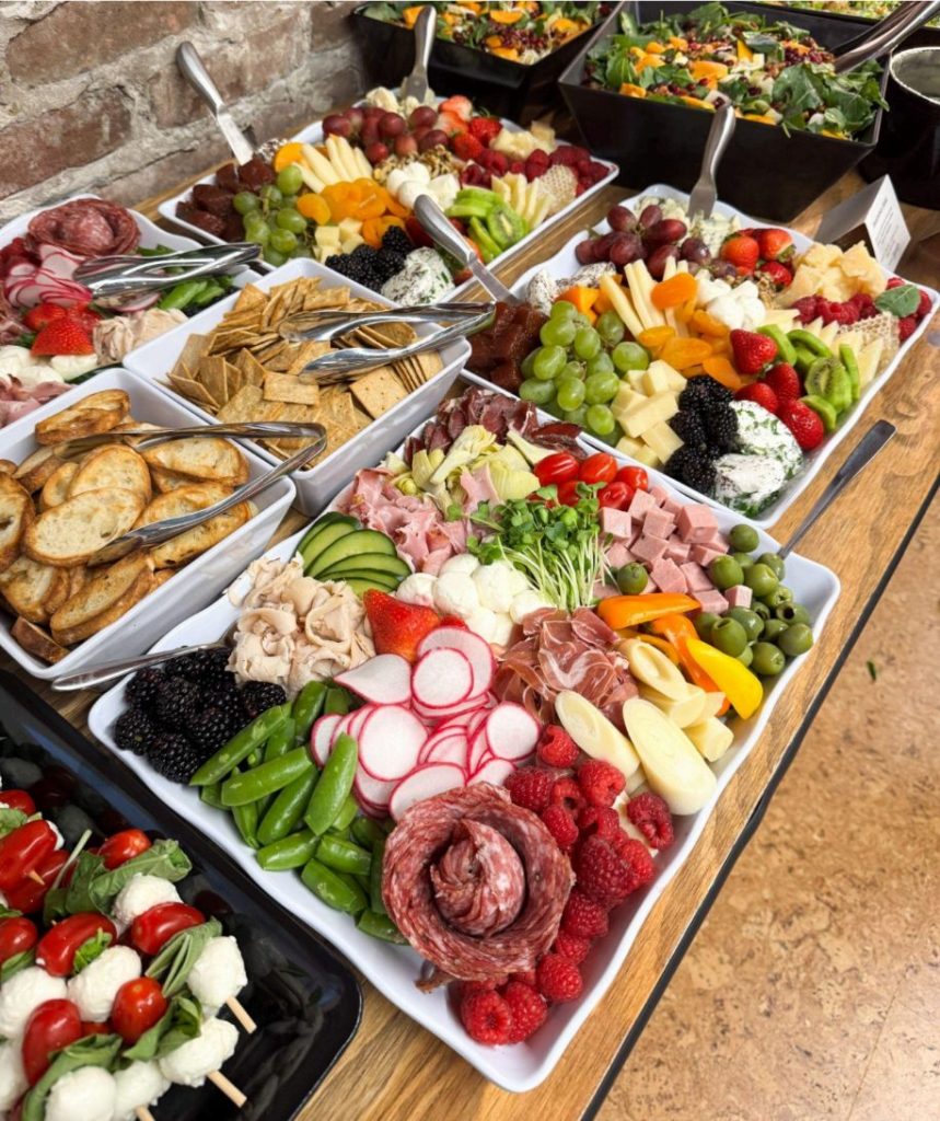 Tips for Hosting a Large Corporate Holiday Party in San Francisco